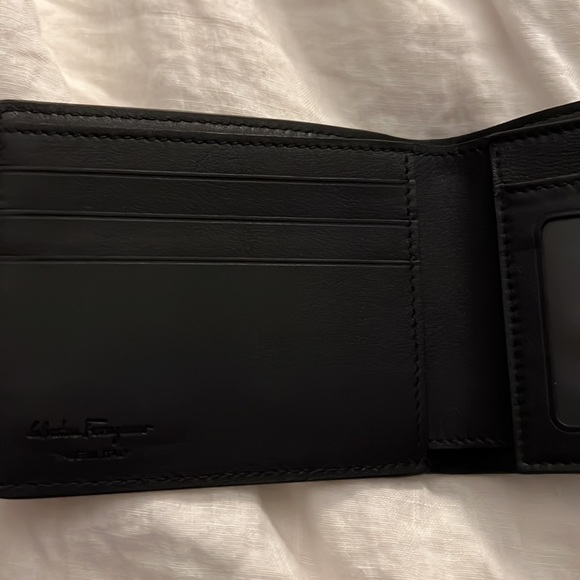 Salvatore Ferragamo Revival 3.0 Bifold Wallet Royal Blue - Picture 4 of 5